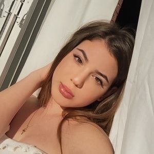 Meet your Posher, Danay